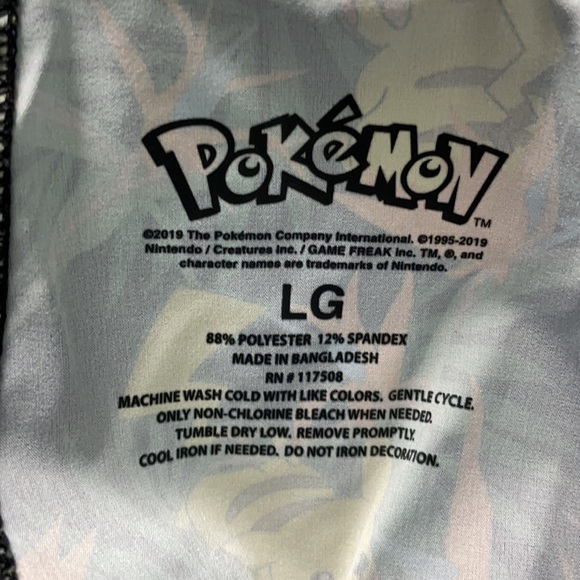 Pokémon Picachu Birds of Paradise Swim Shorts LG - Picture 7 of 7